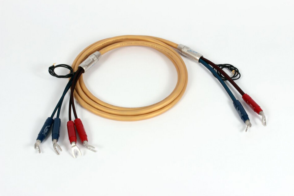 Акустический кабель  Van den Hul Mounted set 3T The Air. 5 метров пара. Разъем BERRI bi-wiring (2-4) Цвет золотой
