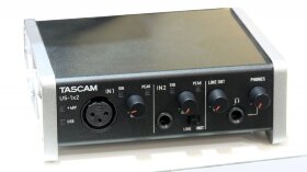 Аудио/MIDI интерфейс Tascam US-1x2