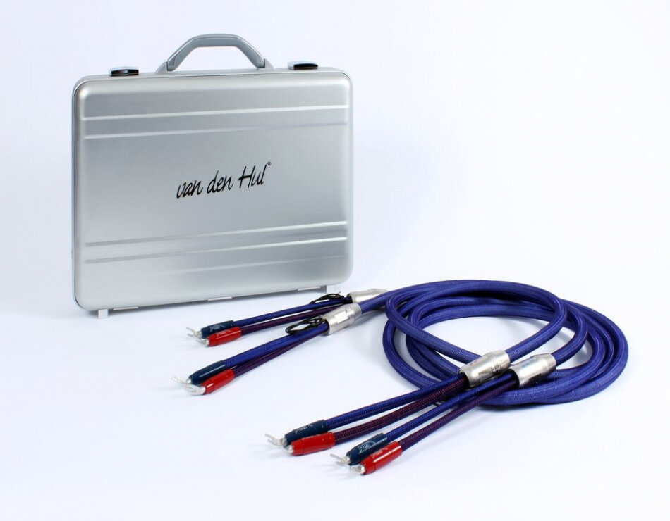 Акустический кабель  Van den Hul Mounted set 3T The Cloud Limited Edition Hybrid. 3 метра пара. Разъем BERRI bi-amping  (4-4) Цвет пастельно-голубой