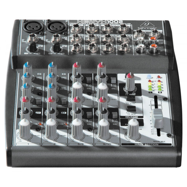 Микшерный пульт Behringer 1002