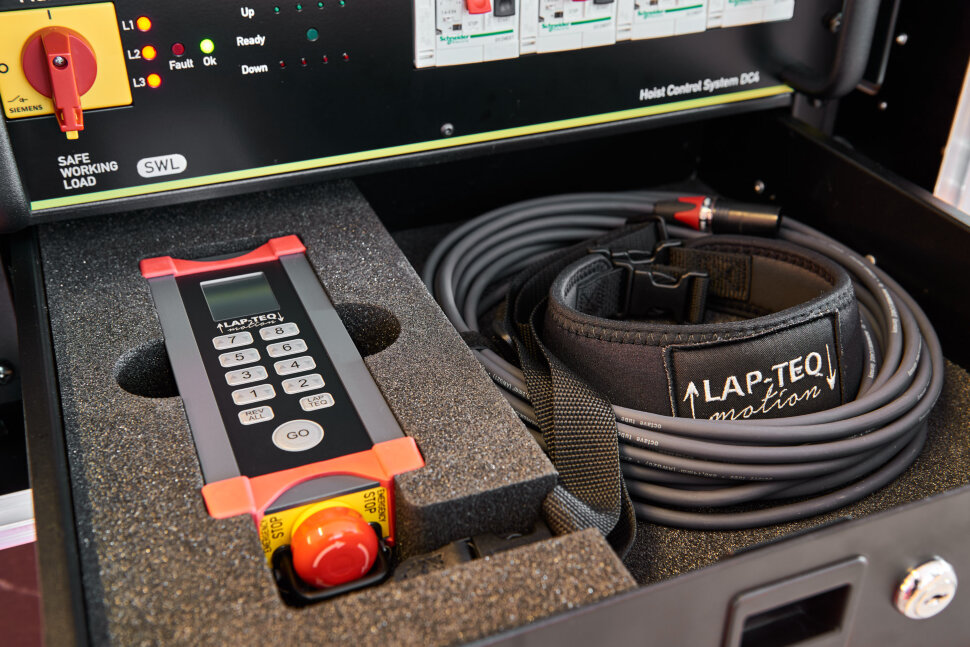 L-Acoustics LAP-TEQ MOTION Ручной прибор  с 1,8” экраном для удаленного управления цепными лебедками