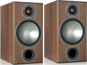 Полочная акустика Monitor Audio Bronze 2 Walnut