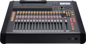 Цифровая микшерная консоль Roland M-200i