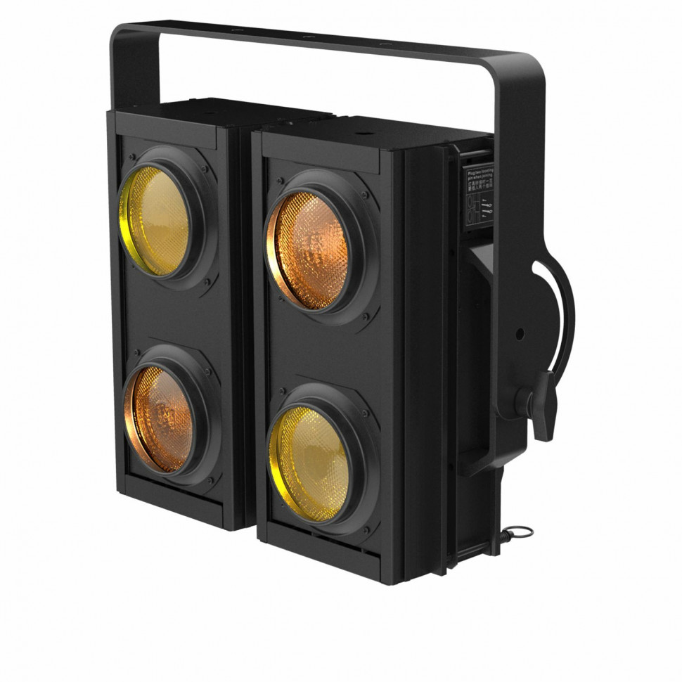 STAGE BLINDER IP WW2 Цветной светодиодный прибор