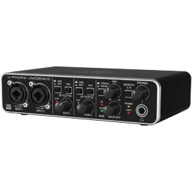 Аудиоинтерфейс Behringer UMC204HD