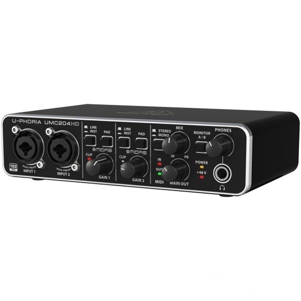 Аудиоинтерфейс Behringer UMC204HD